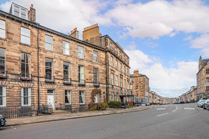 2 Bedroom Apartment For Sale In Abercromby Place, Edinburgh, EH3