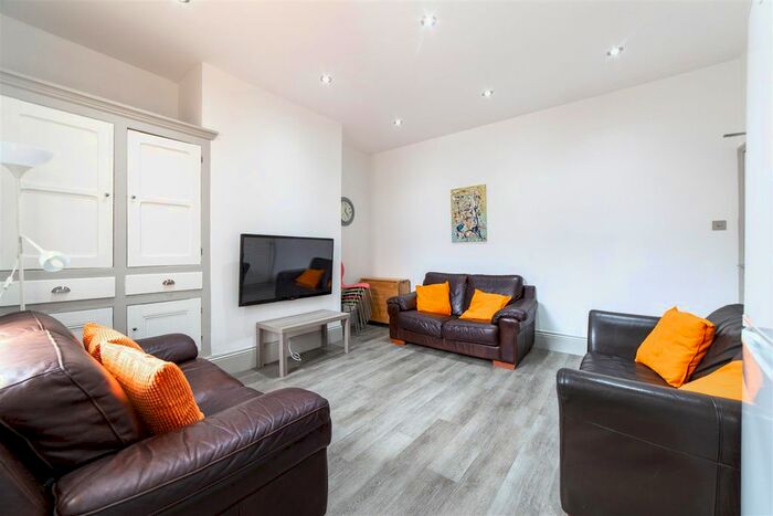 6 Bedroom Terraced House To Rent In Osborne Road, Jesmond, Newcastle Upon Tyne, NE2