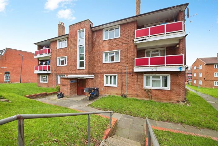 2 Bedroom Flat For Sale In Kings Drive, Wembley, HA9