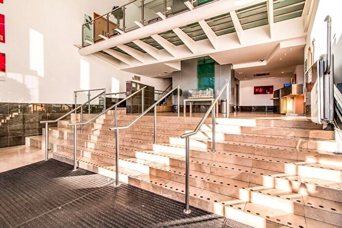 1 Bedroom Apartment To Rent In Whitworth Street West, Manchester, Greater Manchester, M1