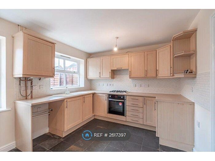 2 Bedroom Semi Detached House To Rent In Honeychurch Close, Redditch, B98