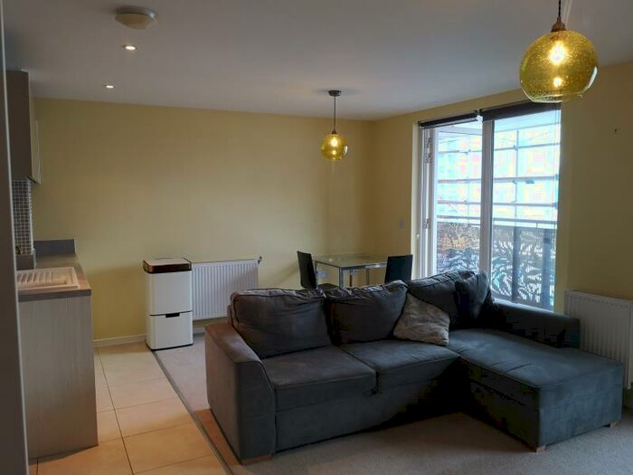1 Bedroom Apartment To Rent In Pandora Court, Canning Town, E16