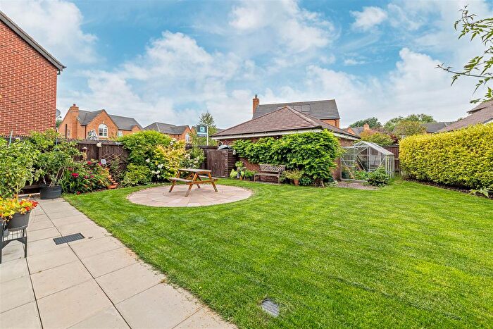 4 Bedroom Detached House For Sale In Lutterworth Avenue, Runcorn, WA7