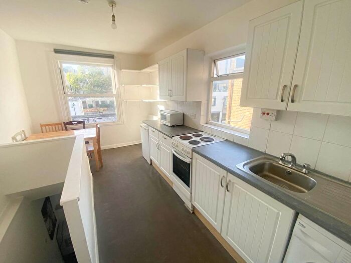1 Bedroom Flat To Rent In Munro Mews, Ladroke Grove, London, W10