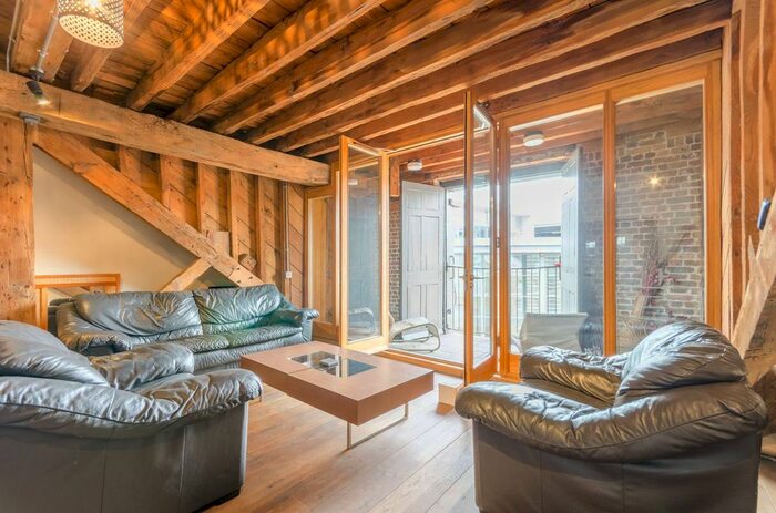 1 Bedroom Flat To Rent In Port East Apartments, Canary Wharf, London, E14