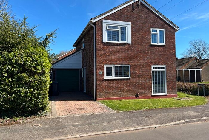 4 Bedroom Detached House For Sale In Millbrook Meadow, Singleton, Ashford, TN23