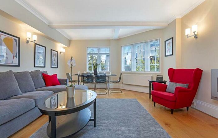 2 Bedroom Apartment To Rent In Baker Street, Marylebone, London, NW1