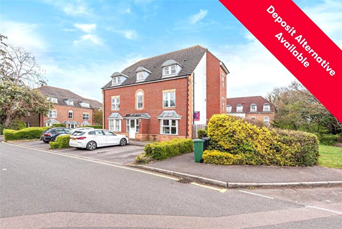1 Bedroom Apartment To Rent In Pine Gardens, Horley, RH6