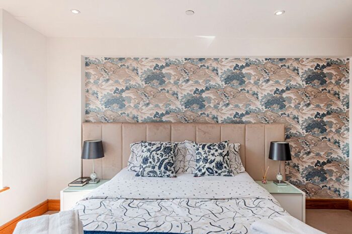 1 Bedroom Flat For Sale In Lisson Grove, London, NW1