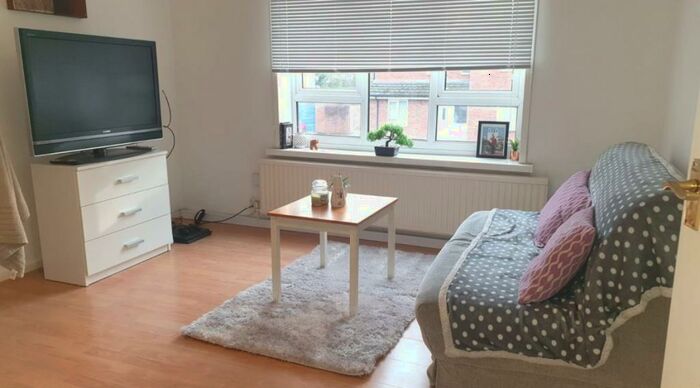 1 Bedroom Flat To Rent In Hermit Street, Lincoln, LN5