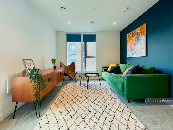 2 Bedroom Flat To Rent In Wharf End, Trafford Park, Manchester, M17