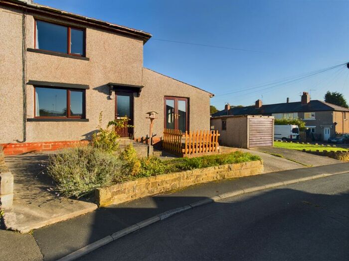 3 Bedroom Terraced House To Rent In Broughton Crescent, Skipton, BD23
