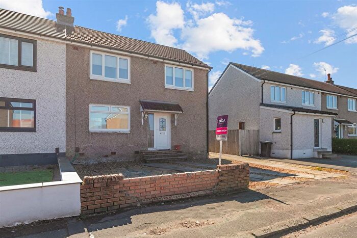 3 Bedroom Semi-Detached House For Sale In Almond Drive, Lenzie, Kirkintilloch, Glasgow, G66