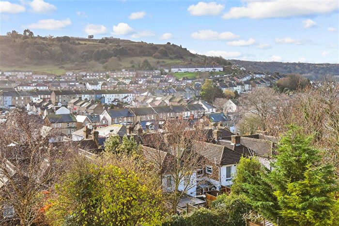 2 Bedroom Maisonette For Sale In Percival Terrace, Dover, Kent, CT17