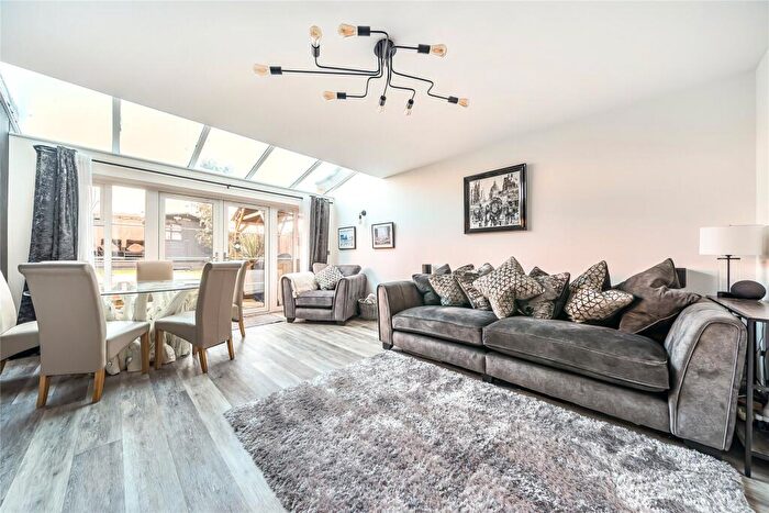 4 Bedroom Semi Detached House For Sale In Harris Close, Orpington, BR5