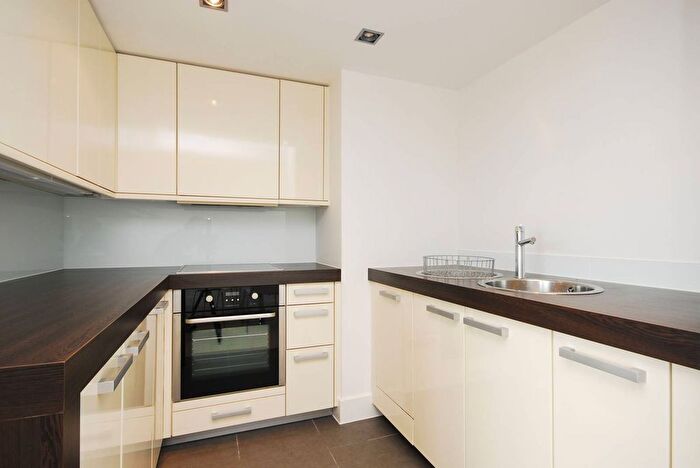 1 Bedroom Flat For Sale In Salamanca Place, Kennington, London, SE1