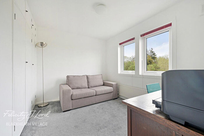 3 Bedroom Semi-Detached House For Sale In Holburne Road, London, SE3