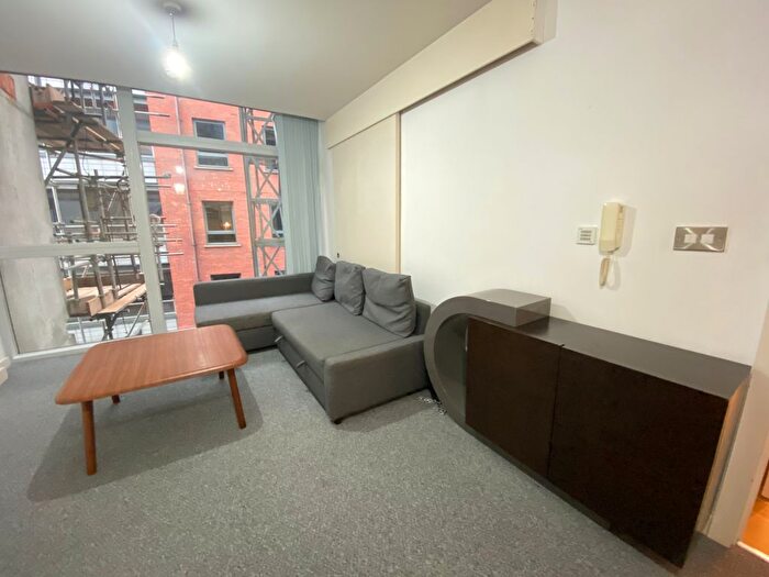 1 Bedroom Flat To Rent In Design House, High Street, Manchester, M4
