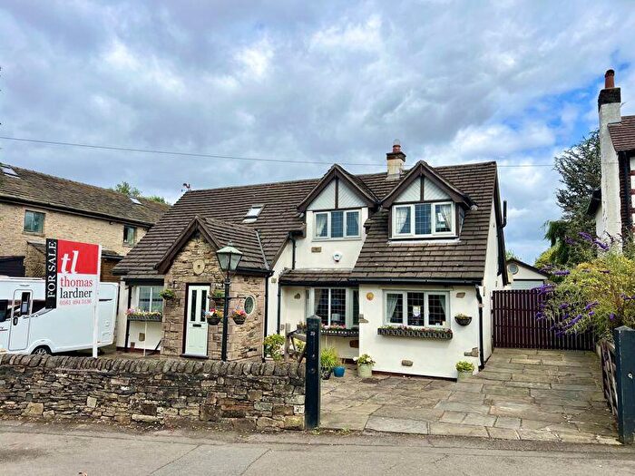 3 Bedroom Detached House For Sale In Greave, Romiley, SK6