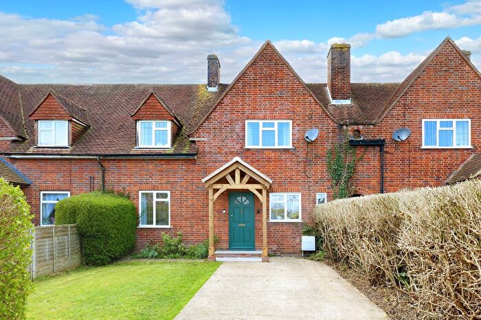 3 Bedroom Terraced House For Sale In Waller Road, Beaconsfield, Buckinghamshire, HP9