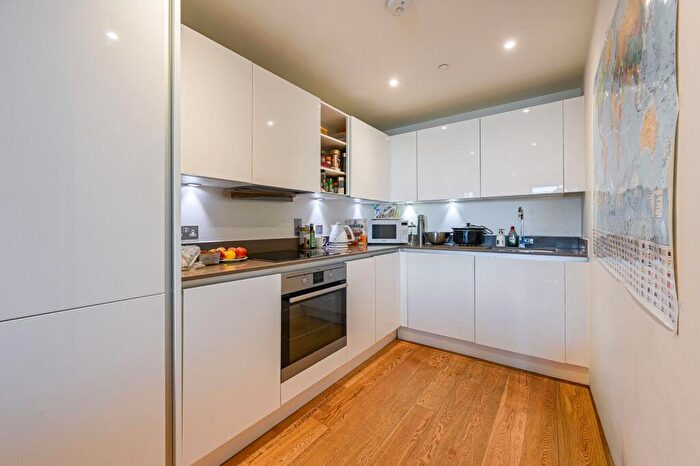 1 Bedroom Flat For Sale In Cribb Lodge, Woolwich, London, SE18