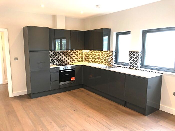 1 Bedroom Flat To Rent In Molly Millars Lane, Wokingham, RG41