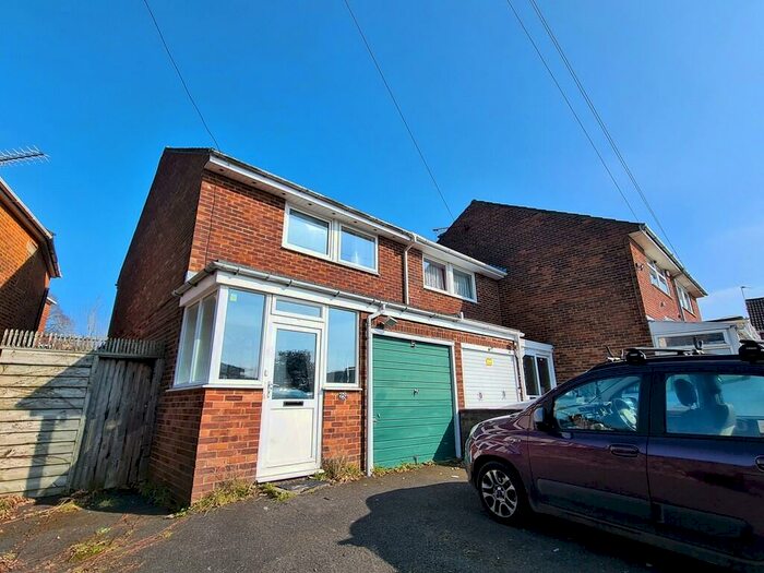 3 Bedroom Semi-Detached House To Rent In Salem Street, Shirley, SO15