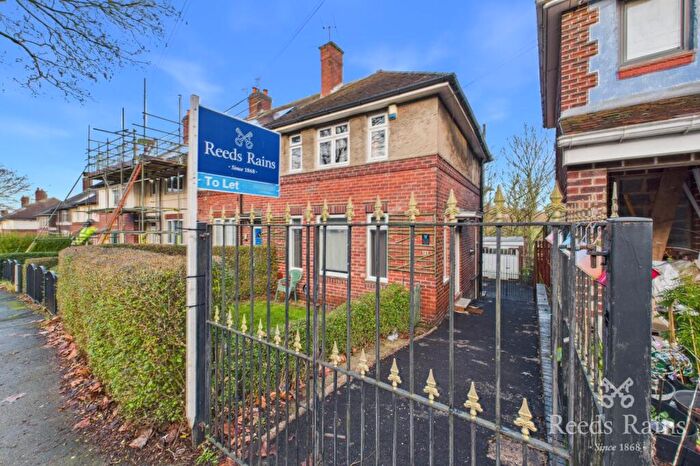 3 Bedroom End Of Terrace House To Rent In Woolley Wood Road, Sheffield, South Yorkshire, S5