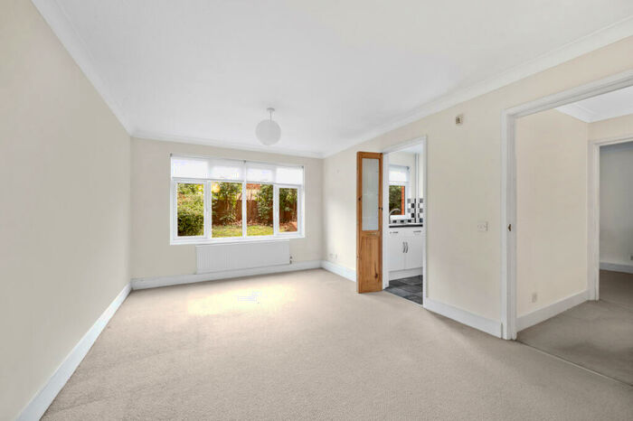 1 Bedroom Apartment To Rent In Vanfame Court, Dukes Avenue, New Malden, KT3