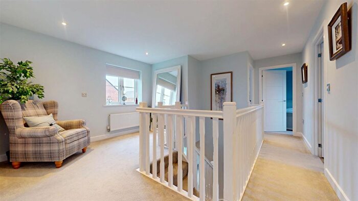 4 Bedroom Detached House For Sale In Mundays Meadow, Hanslope, Milton Keynes, MK19