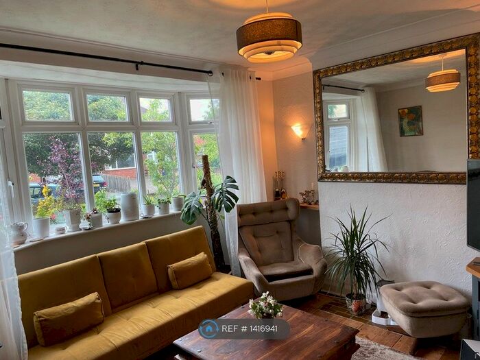 3 Bedroom Semi-Detached House To Rent In Delbush Avenue, Headington, Oxford, OX3