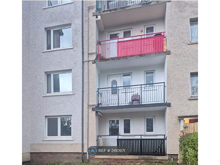 2 Bedroom Flat To Rent In Carron Place, Glasgow, G22