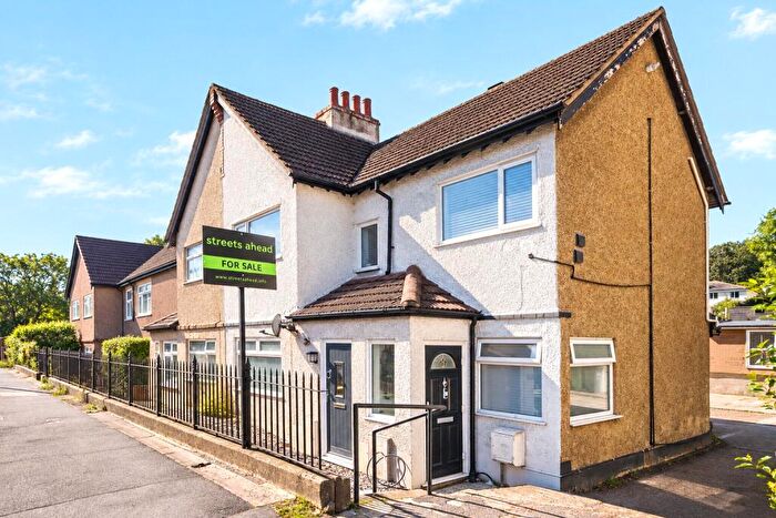 2 Bedroom Apartment For Sale In Brighton Road, Hooley, Coulsdon, Surrey, CR5