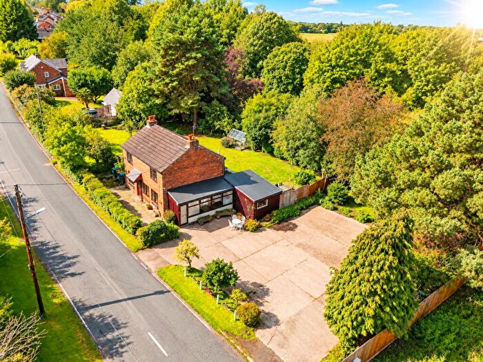 3 Bedroom Detached House For Sale In Guilden Sutton Lane, Guilden Sutton, Chester, Cheshire, CH3
