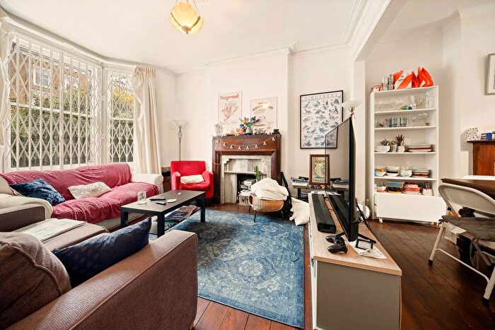 4 Bedroom Property To Rent In Harwood Road, London, SW6