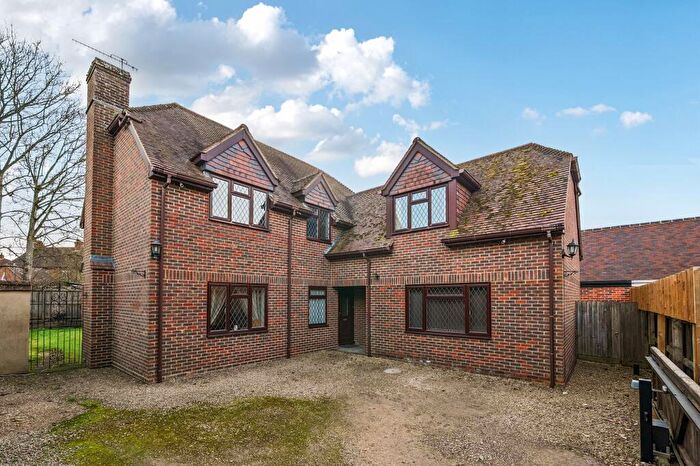 5 Bedroom Detached House For Sale In High Street, Netheravon, SP4