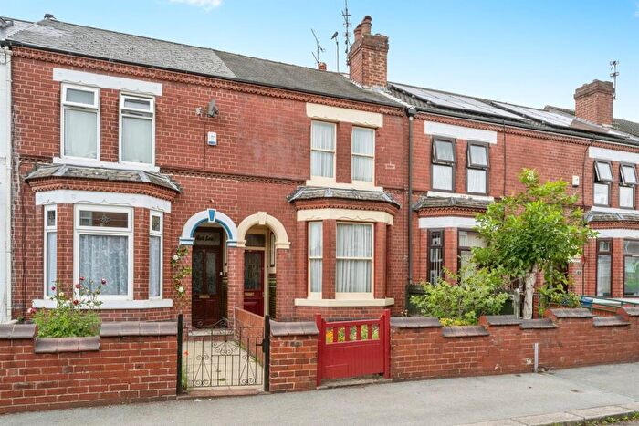 3 Bedroom Town House For Sale In Ravensworth Road, Doncaster, DN1