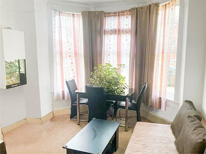 2 Bedroom Maisonette To Rent In Hazelwood Lane, London, N13