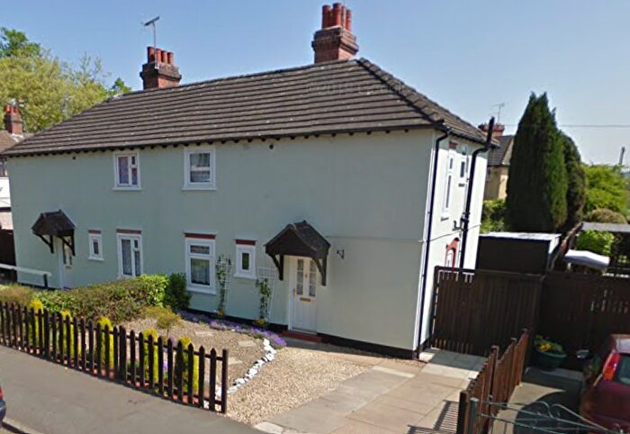 3 Bedroom Semi-Detached House To Rent In Recreation Street, Dudley, West Midlands, DY2