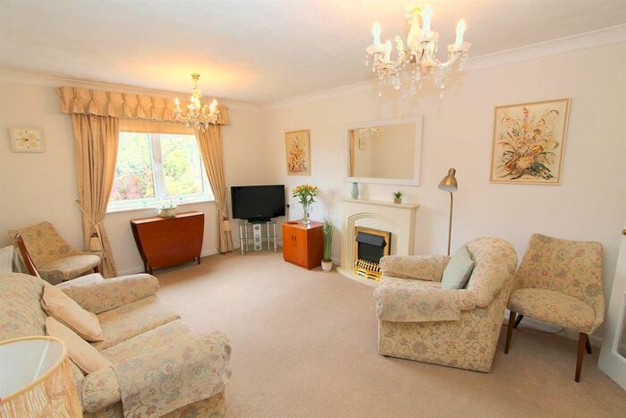 1 Bedroom Flat To Rent In Cranley Gardens, Wallington, SM6