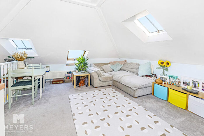 2 Bedroom Apartment To Rent In Wilfred Road, Bournemouth, BH5