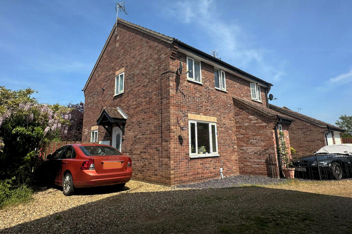 2 Bedroom Semi-Detached House To Rent In Blackthorn Close, Thetford, IP24