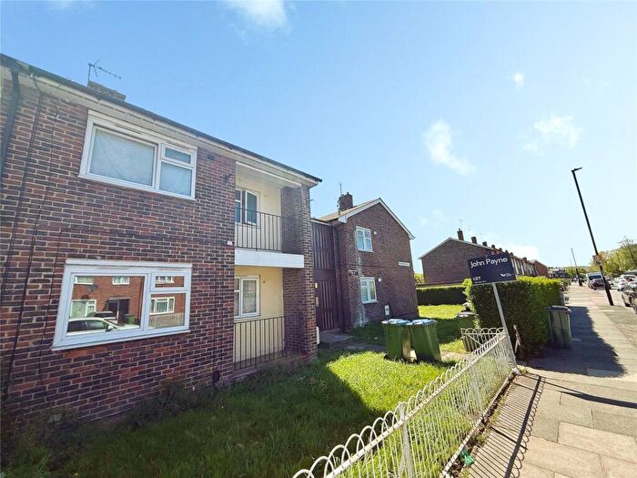 1 Bedroom Flat For Sale In Eynsham Drive, London, SE2