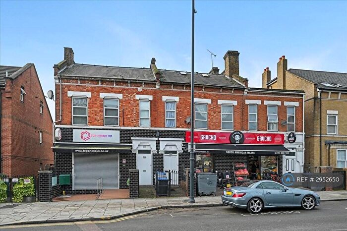 4 Bedroom Flat To Rent In Station Road, London, NW10