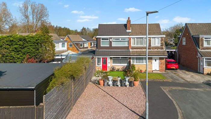 3 Bedroom Semi-detached House For Sale In Hereford Close, Ashton-In-Makerfield, WN4