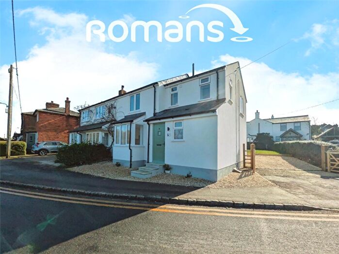 3 Bedroom House To Rent In Commonside, Downley, High Wycombe, HP13