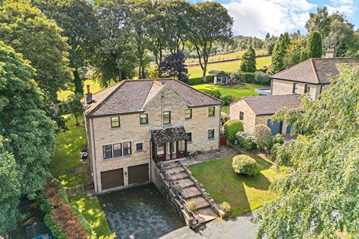 5 Bedroom Detached House For Sale In Leas Gardens, Jackson Bridge, Holmfirth, HD9