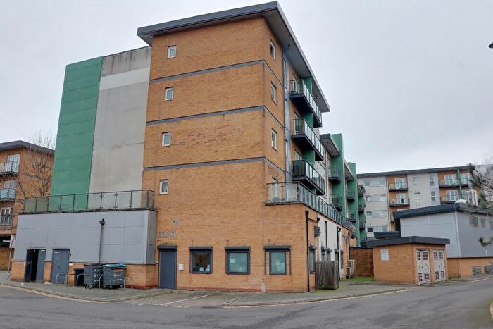 1 Bedroom Flat For Sale In Parkhouse Court, Hatfield, Hertfordshire, AL10