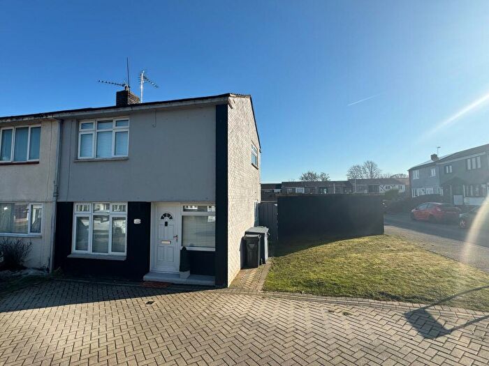 2 Bedroom End Of Terrace House For Sale In Grapnells, Basildon, SS16