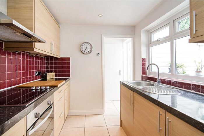 2 Bedroom Terraced House To Rent In Glenavon Road, Stratford, London, E15